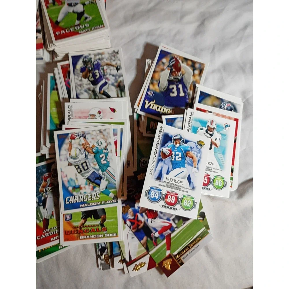 NFL Football Cards Bulk Lot Topps Upper Deck Rookie Cards miscellaneous 200 plus